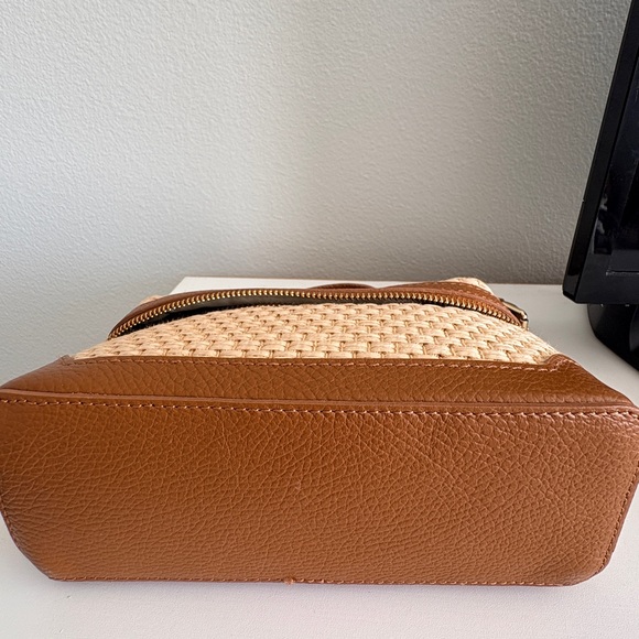 Cheval Firenze Raffia and Leather Tan Woven Handbag! Gorgeous - Picture 12 of 16